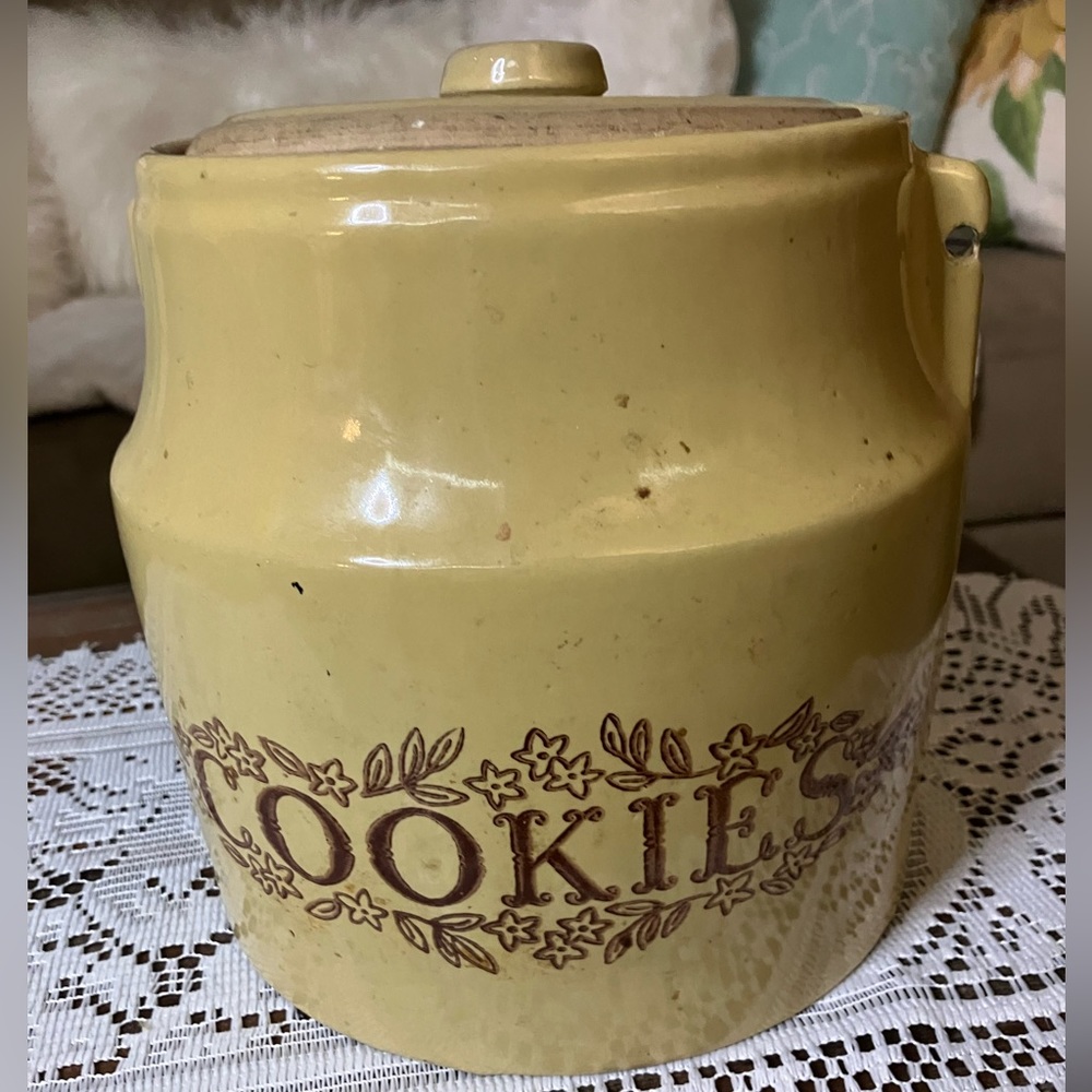 Monmouth Pottery 8” Cookie Jar with Lid, Maple Leaf Embossed 1950s